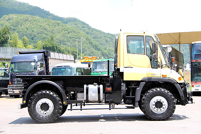 Mercedes 4wdキャンピングカー Benz Unimog W50mmメルセデスベンツ Ocitye U5000u4000u1000u435u424u416u406 ウニモグクラブ ピンバッジ 最大86 オフ Benz