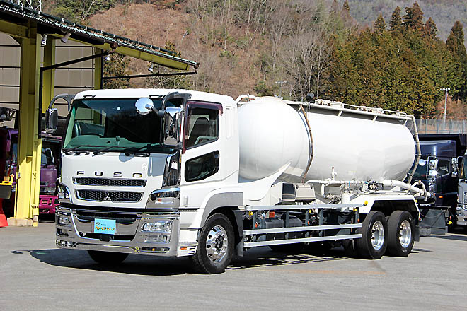 H25年式 三菱スーパーグレート 25ｔジェットパック 粉粒体運搬車 中古トラック買取 販売 岡山 株式会社カメイジャパン