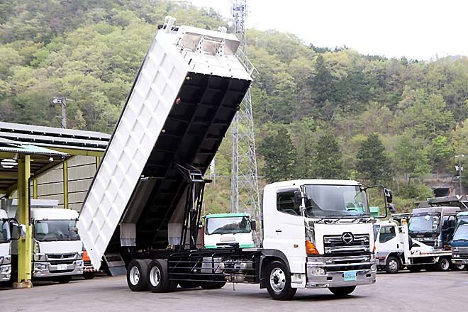 日野 中古大型トラック2