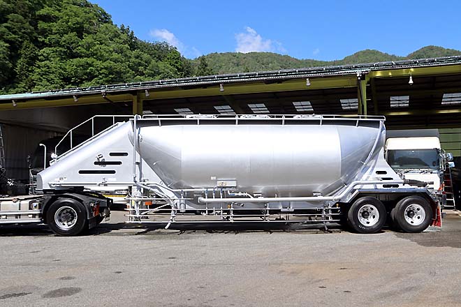極東 中古大型トラック2