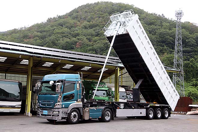 三菱 中古大型トラック2