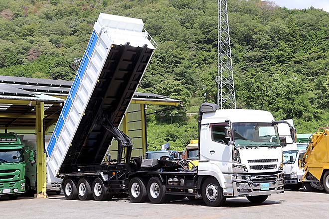 三菱 中古大型トラック2