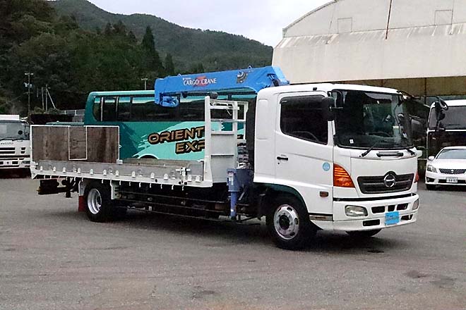 日野 中古大型トラック2