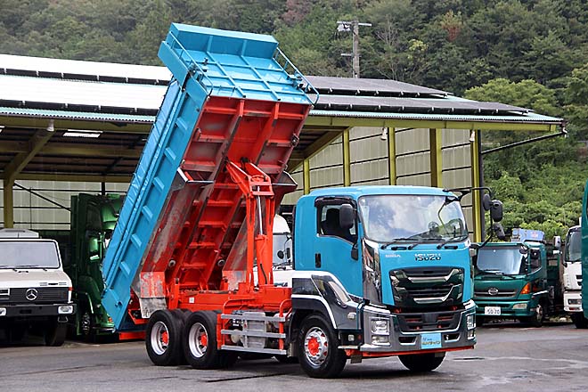 いすゞ 中古大型トラック2