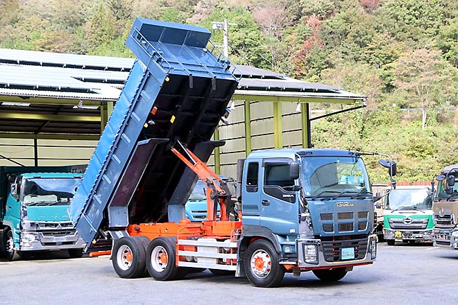 いすゞ 中古大型トラック2