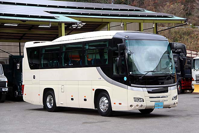 日野 中古大型トラック2