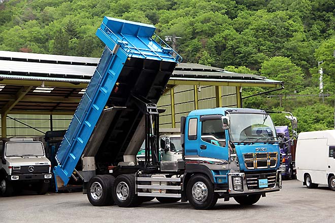 いすゞ 中古大型トラック2