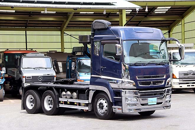三菱 中古大型トラック2