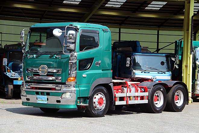 日野 中古大型トラック