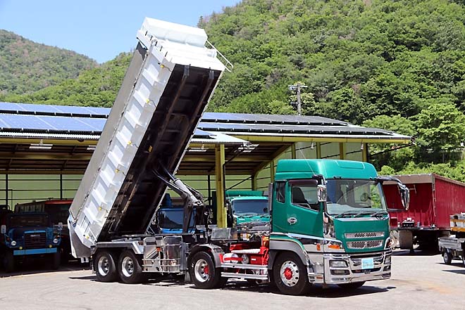 三菱 中古大型トラック2