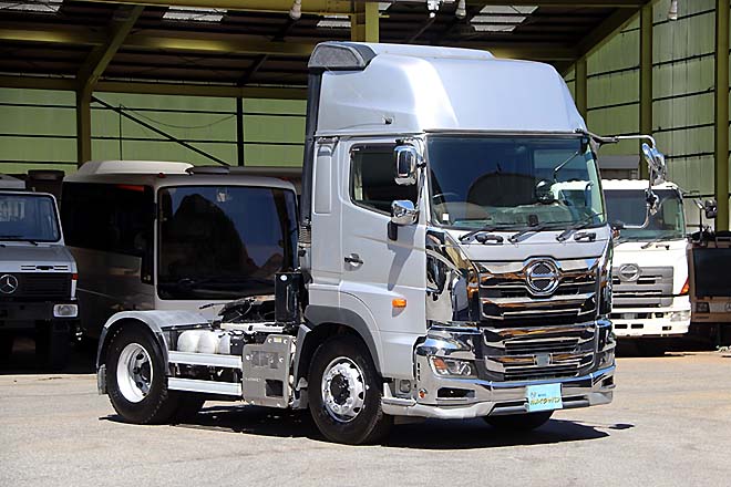 日野 中古大型トラック2