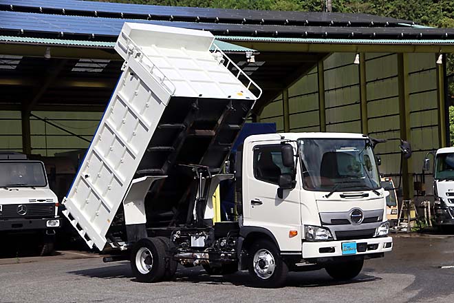 日野 中古大型トラック2